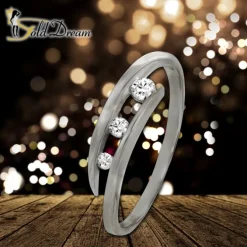GoldDream Gold Ring Gr.60 Zirkonia weiß 333er Weißgold GDR529J60
