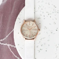 Oozoo Damen Armbanduhr Timepieces C10715 Analog Leder weiß UOC10715