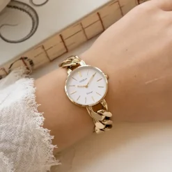 Oozoo Damen Armbanduhr Vintage Series Analog Metall gold UOC20357